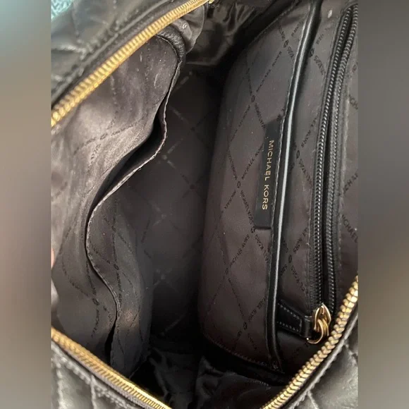 MICHAEL KORS Abbey Medium Quilted Leather Backpack - Picture 4 of 13